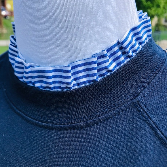 Navy knit dress with contrasting collar and cuffs - Picture 2 of 5